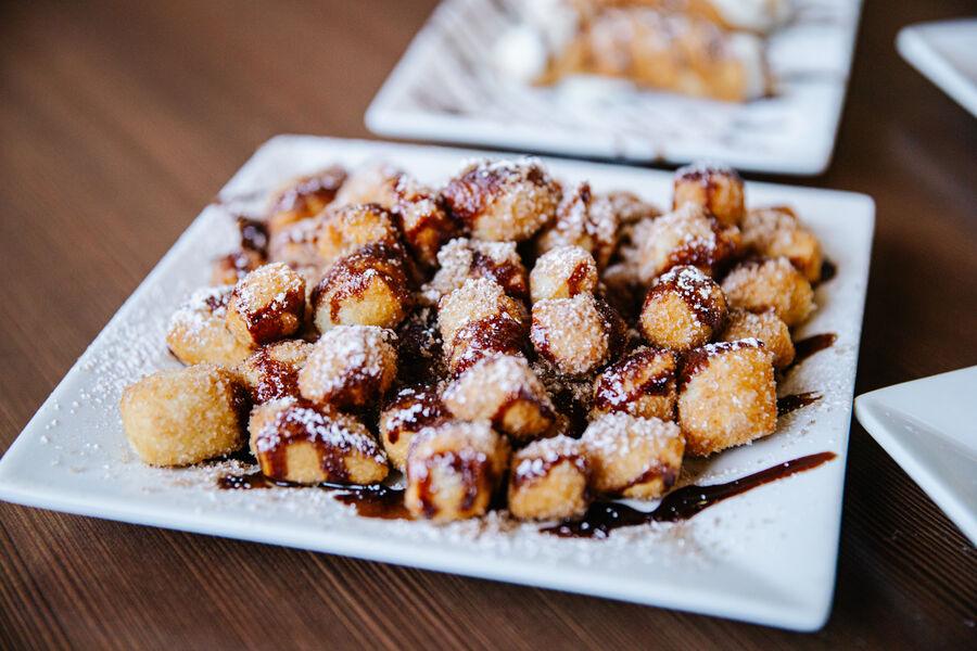 Cinnamons